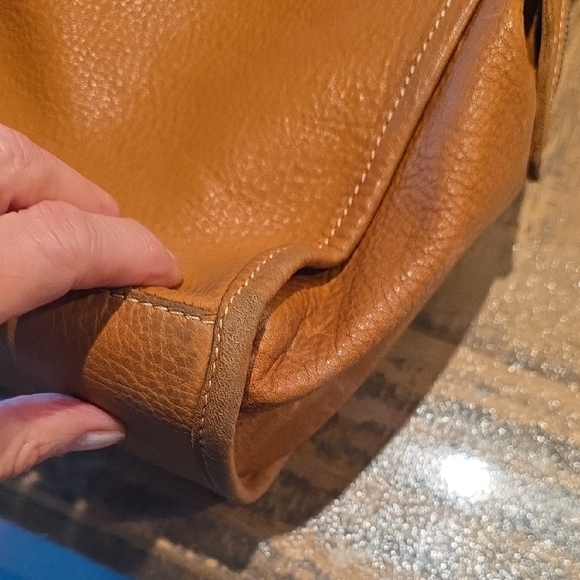 American Leather Co. Lenox Triple Entry Leather Sa - Picture 9 of 16